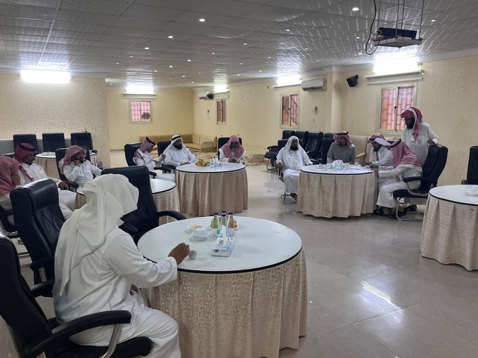 أجتمع أعضاء الجمعية العمومية لجمعية الدعوة والإرشاد بالمحاني بحضور مندوب فرع وزارة الشؤون الإسلامية نواف علي العتيبي لترشيح اعضاء مجلس الإدارة الجديد مساء اليوم الجمعة
